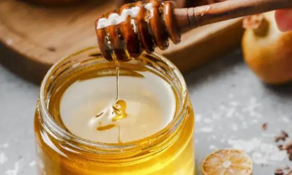 5 tips to keep honey safe, fresh, and delicious