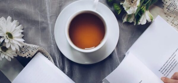 5 caffeine-free teas to regulate your nervous system and boost your well-being