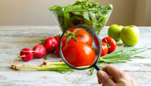 5 easy ways to remove pesticides from leafy greens