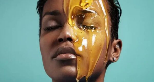 5 easy ways to use honey for soft and clear skin